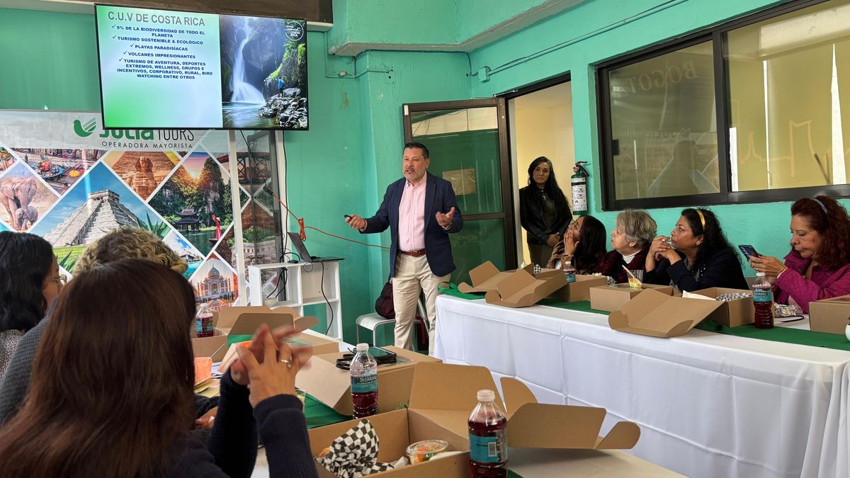 El representante de Costa Rica presentó las principales zonas turísticas del destino. El representante de Costa Rica presentó las principales zonas turísticas del destino.