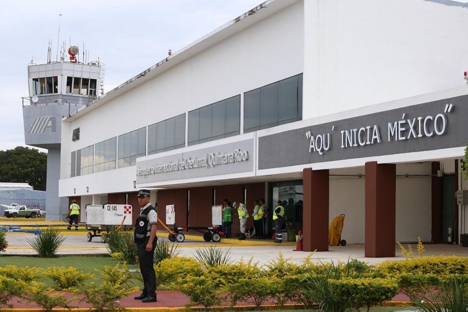 Eugenio Segura destacó el rol de los cuatro aeropuertos certificados del Estado; Cancún, Cozumel, Chetumal y Tulum, en la conectividad de Quintana Roo. Eugenio Segura destacó el rol de los cuatro aeropuertos certificados del Estado; Cancún, Cozumel, Chetumal y Tulum, en la conectividad de Quintana Roo.