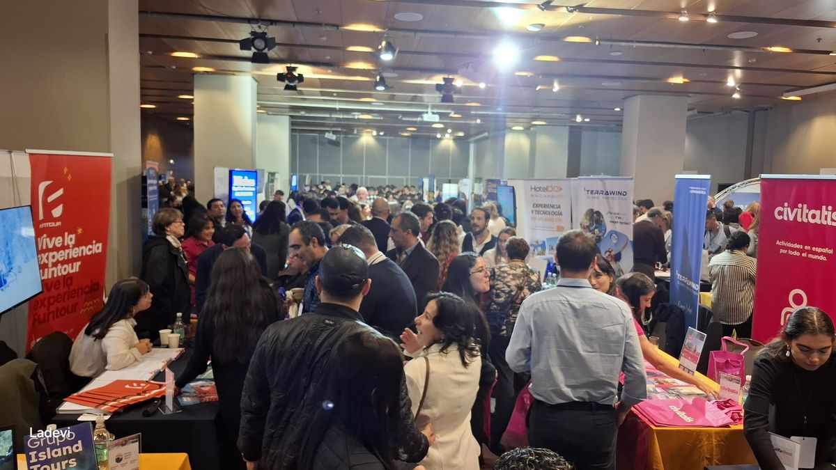 Un gran marco de público repletó los pasillos de Ladevi Workshop. - Ladevi Medios y Soluciones Un gran marco de público repletó los pasillos de Ladevi Workshop.