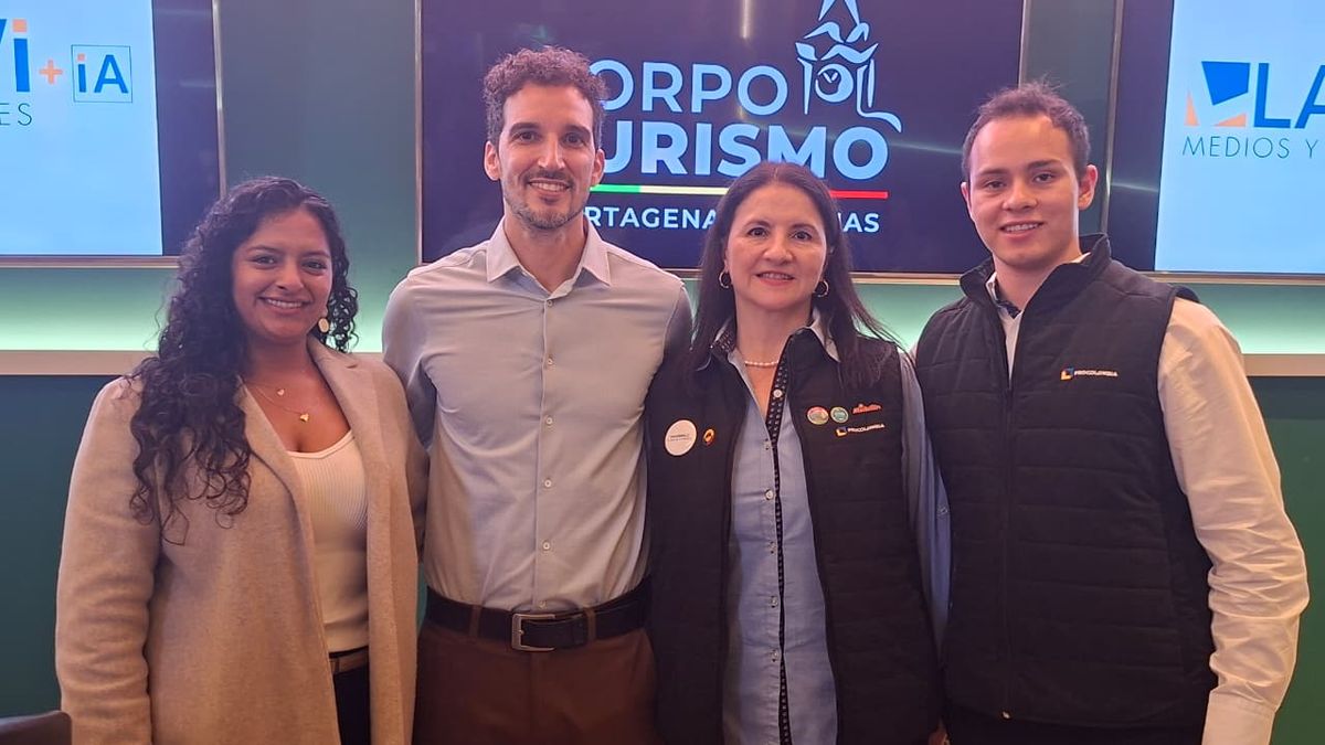 Shaony Rebolledo, jefa de ventas JetSmart; Jairo Aguilera, director de Promoción de Turismo de CorpoTurismo; Constanza Duran Bahamon y Juan Camilo Villamizar de ProColombia.