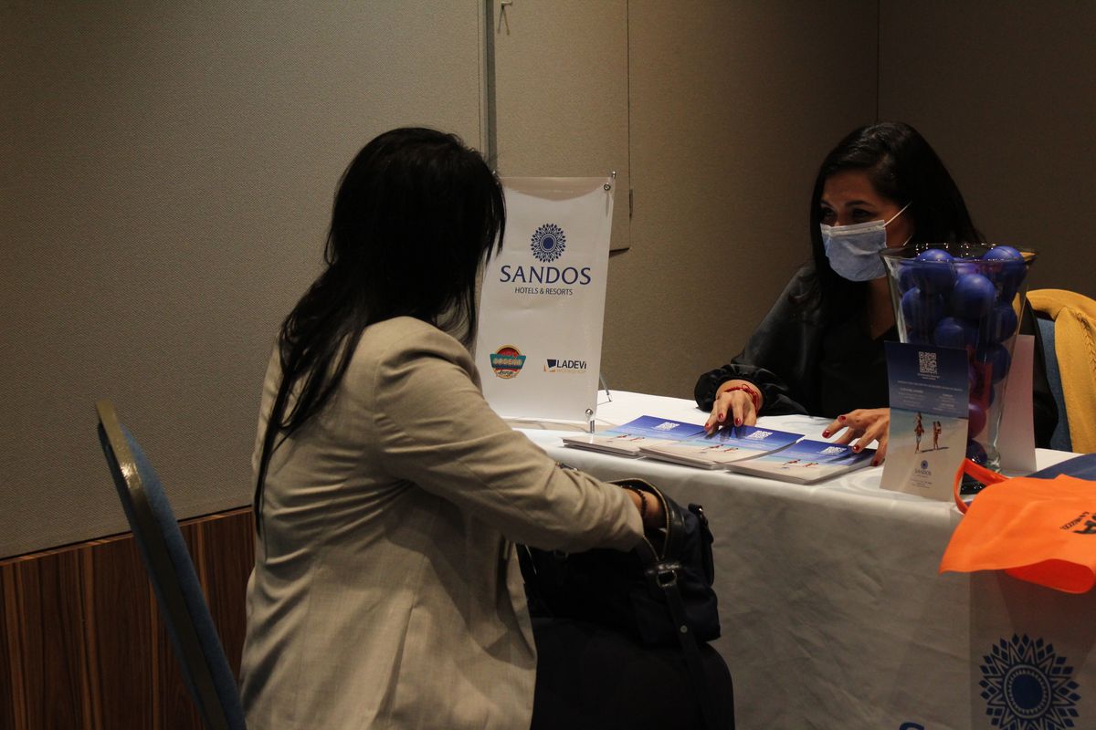 Sandos Hotels & Resorts durante el Workshop de Ladevi en Bogotá.