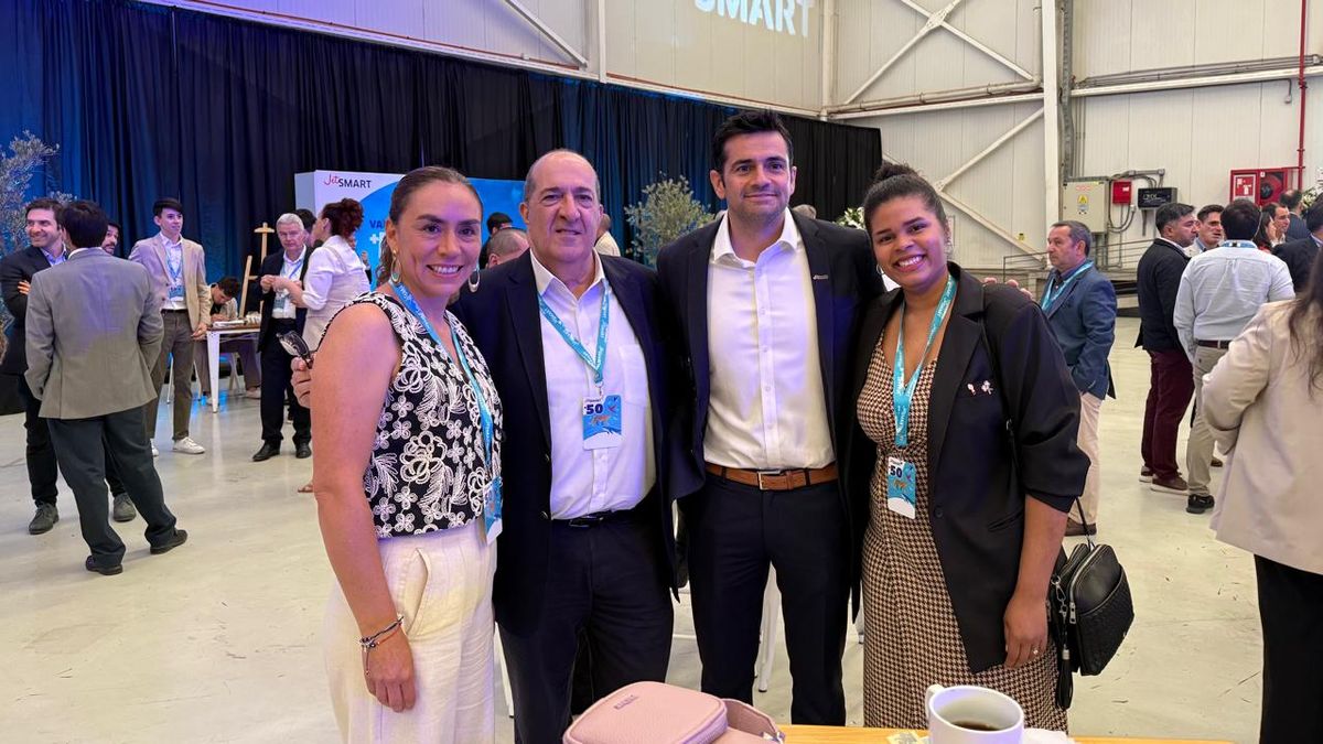 Tatiana Quintero, ProColombia; Andrés Azuaga, Ladevi; Pablo García, JetSmart; Paloma Acosta, República Dominicana.
