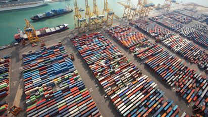 Los puertos de España casi duplican pasajeros en enero