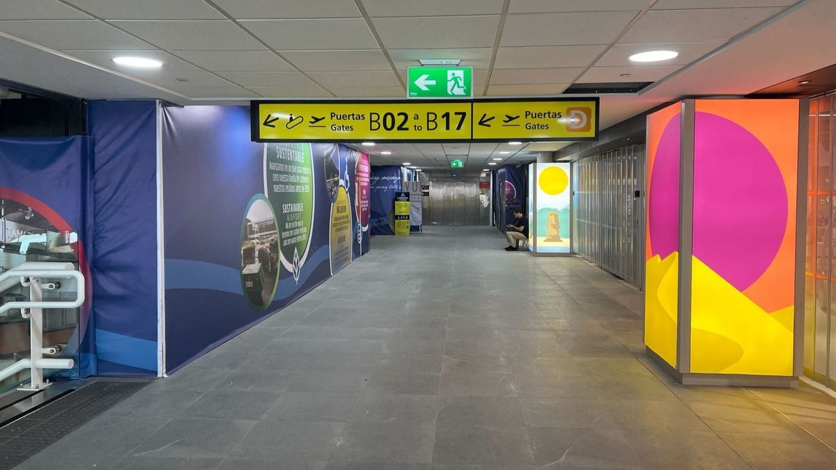 Terminal Nacional del Aeropuerto de Santiago. 