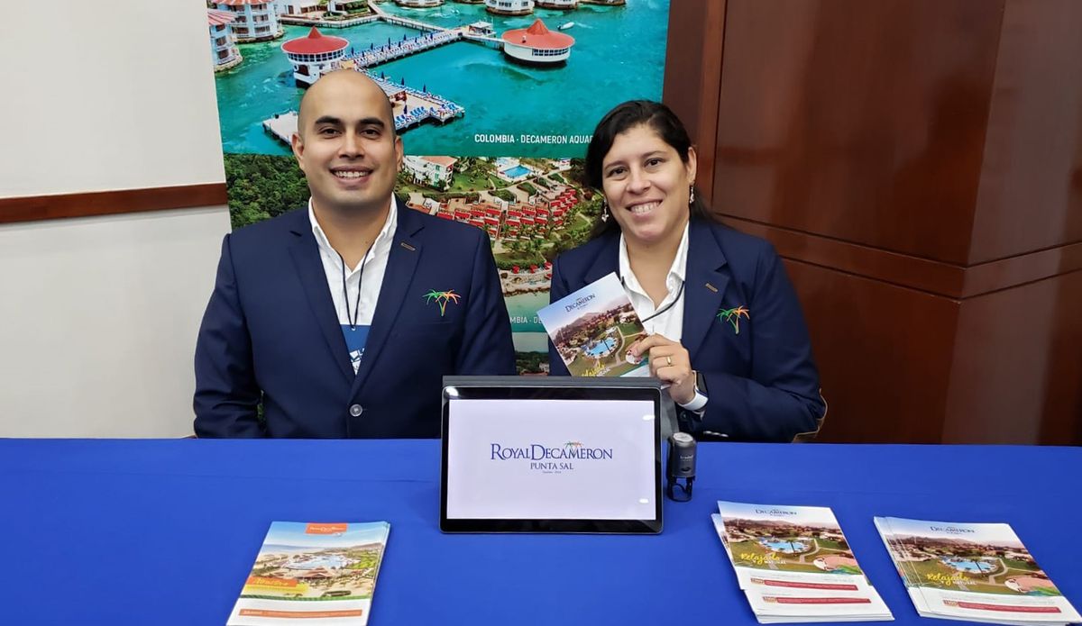 Stand de Decameron en el Workshop de Ladevi edición Perú 2024.