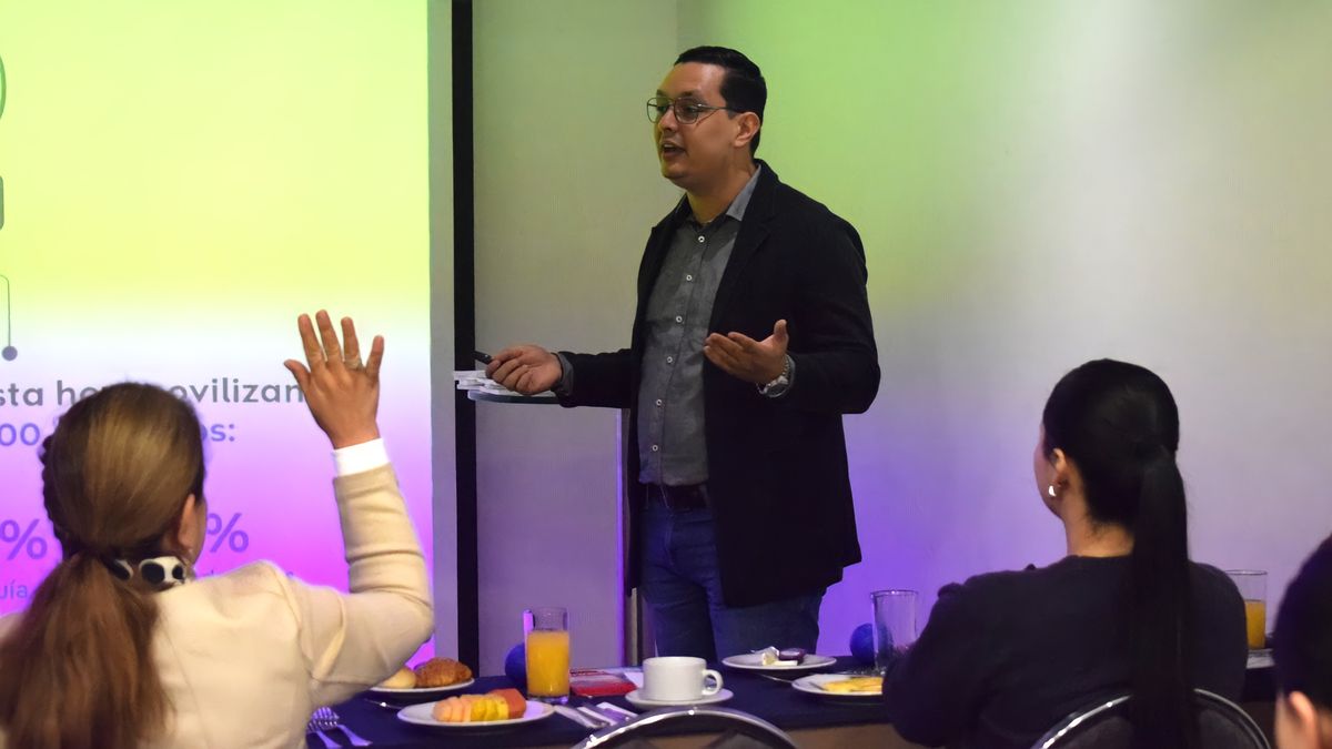 Sebastián Góngora, gerente comercial de Akira Travel.