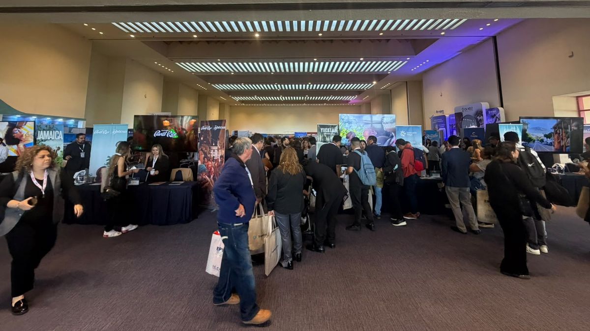 La 9° edición del Encuentro Profesional de Turismo (EPTU) reunió a cientos de expositores en el Hotel Camino Real Polaco.