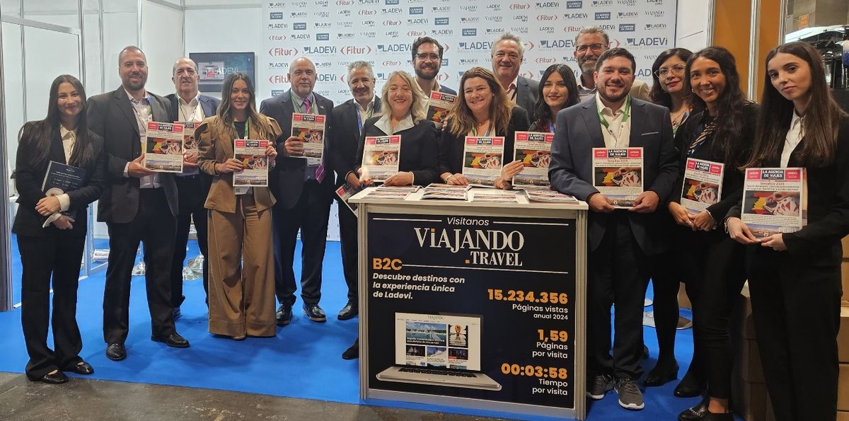 Equipo de Ladevi en Fitur 2025.