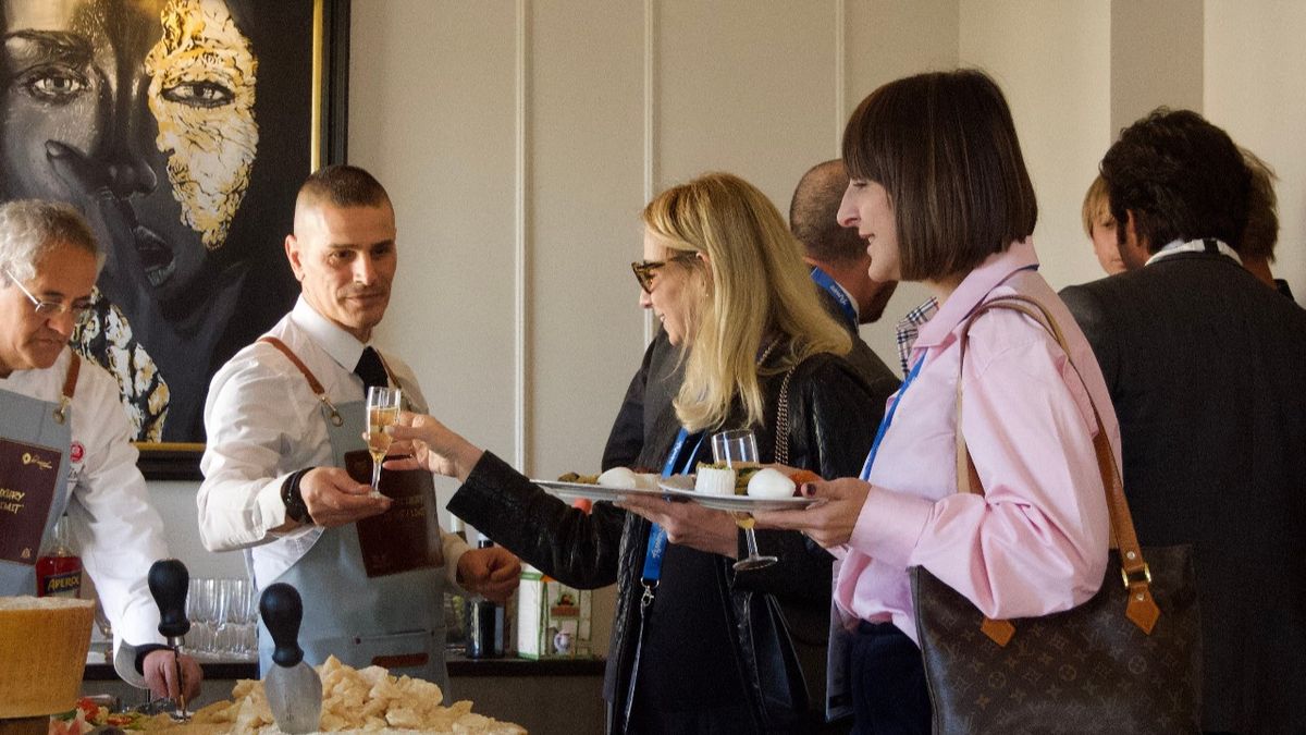 Be Unique in Italy: el pop-up en Cannes ILTM brind&oacute; a los asistentes la oportunidad de sumergirse en lo mejor de los viajes de lujo, la hospitalidad y los productos italianos.