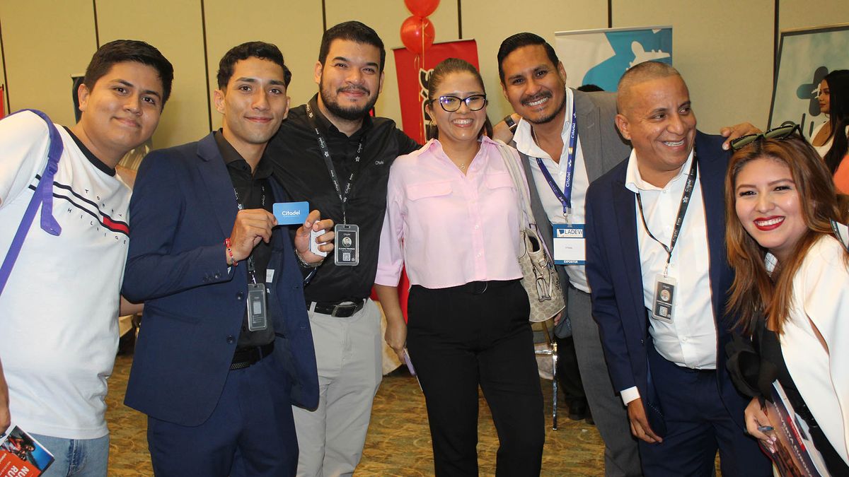 Personal de Citadel Mayorista de Turismo con agencias de viajes. Personal de Citadel Mayorista de Turismo con agencias de viajes.