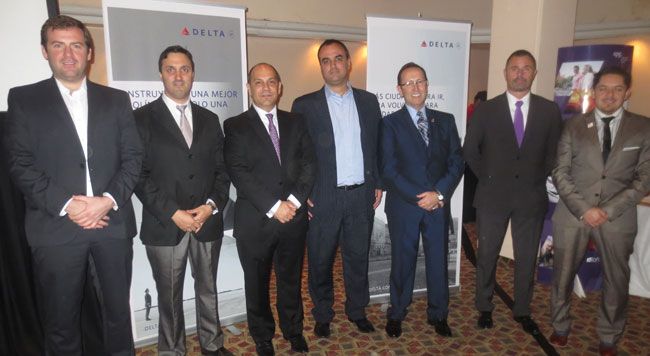 Los ejecutivos reunidos por Delta en Buenos Aires tras una enriquecedora jornada educativa