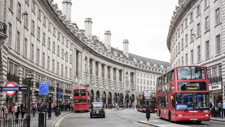 Reino Unido implementará nuevo sistema de registro para ingresar al país.