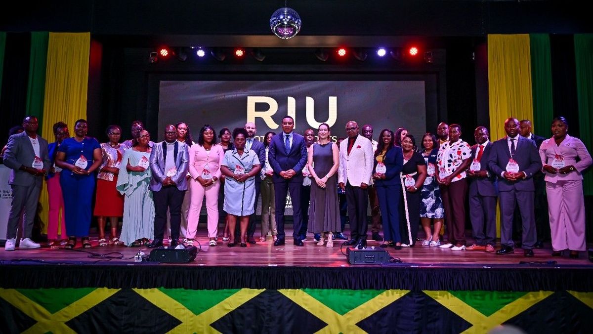 RIU Hotels & Resorts celebró su 25° aniversario en Jamaica. RIU Hotels & Resorts celebró su 25° aniversario en Jamaica.