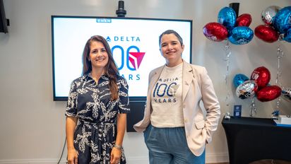 Gabriela Cioccia y Soledad Lago Rodríguez, directora de Comunicaciones para América Latina y gerente de Ventas para Argentina, respectivamente, de Delta Air Lines.