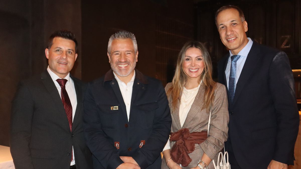 David Blázquez, director comercial de Plus Ultra; Fabian manotas, director regional de Perú, Colombia y Ecuador de Ladevi; Jessica Sánchez, coordinadora comercial de Ladevi y Alejandro delgado, director de Negocio de Plus Ultra. 