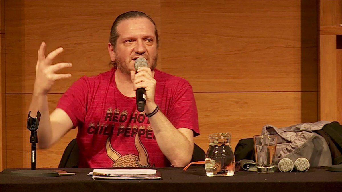 Darío Sztajnszrajber y muchos otros oradores serán parte del ciclo Verano Planeta de Pinamar este verano.