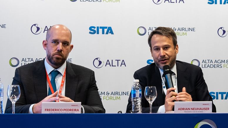 Frederico Pedreira y Adrian Neuhauser, nuevo CEO y CEO saliente de Avianca.