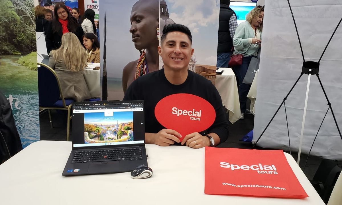 Stand de Special Tours en el Workshop de Ladevi edición Perú 2024.