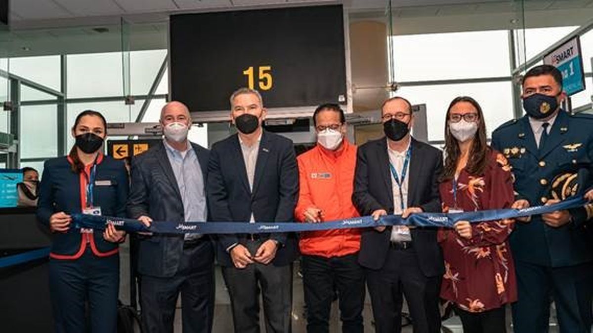 JetSMART dio inicio a los vuelos dom&eacute;sticos en Per&uacute;. El acto inaugural fue el despegue de un avi&oacute;n A320Neo, desde la capital de Per&uacute;, Lima, hacia Arequipa, tambi&eacute;n conocida como la ciudad blanca.