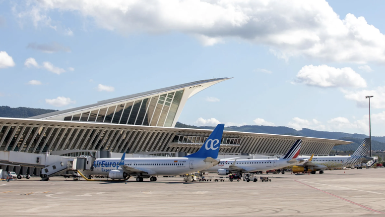 El aeropuerto de Bilbao contará con una nueva jornada de huelga por parte de los empleados de la gestión de los fingers.