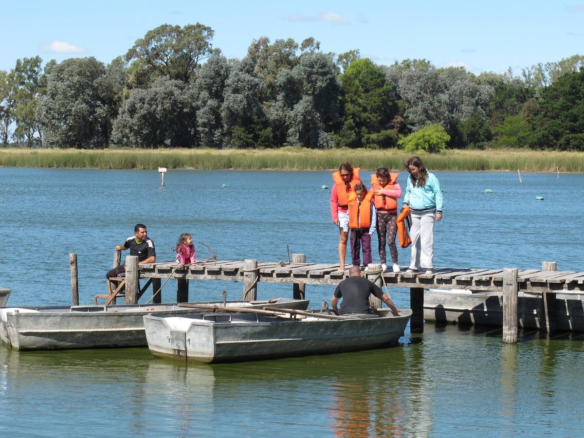 A solo 121 km. de la ciudad de Buenos Aires, sobresale Lobos, un destino para pasar unos días en familia, desenchufarse y reconectar sin gastar de más.