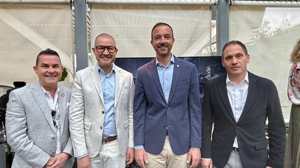 Joan Forner, Embajador de Andorra en México, Jesús, representante de la Oficina de Turismo de Andorra, Jordi Torres y Jordi Haro en la presentación del destino.