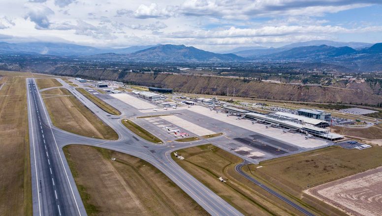 Pese al Aeropuerto de Quitoel informe no valoró especialmente la infraestructura del Ecuador.