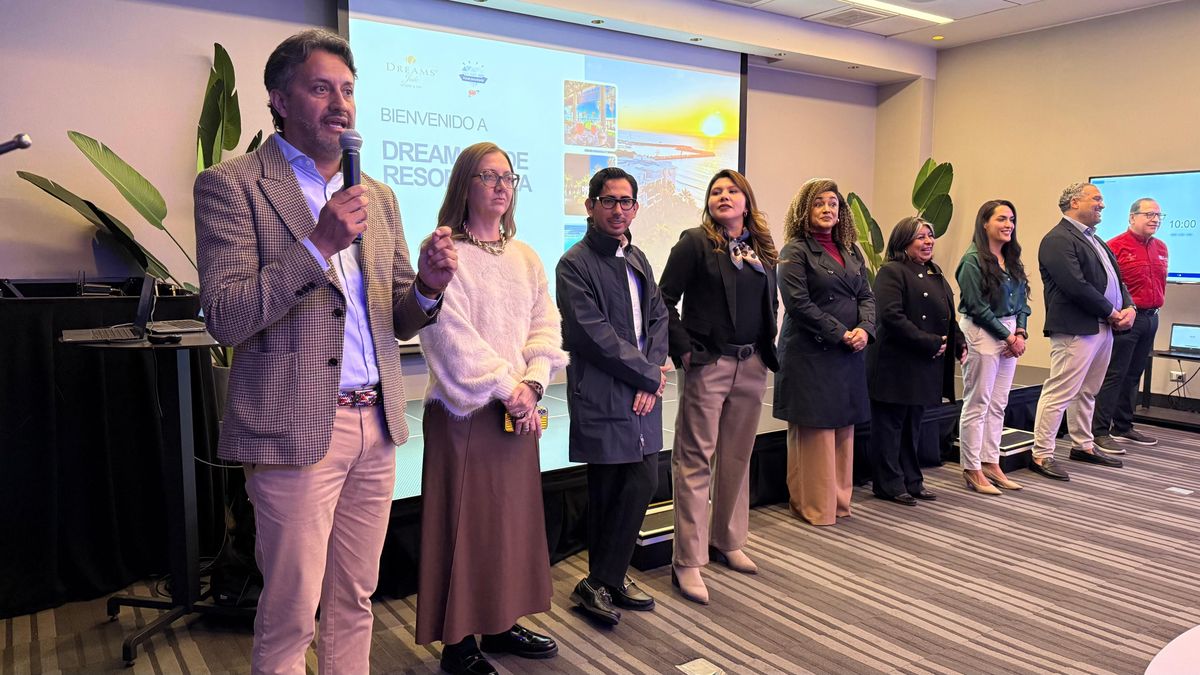 Delegación de Hyatt Inclusive Collection: Alex Ruiz; Jessica Fabbrini; Juan Carlos Ramírez; Cynthia Valdivia (Copa Airlines); Deyanaris Aristi; Graciela Xool; Sara González; Jorge Espejo; Jose Luis Cervantes.