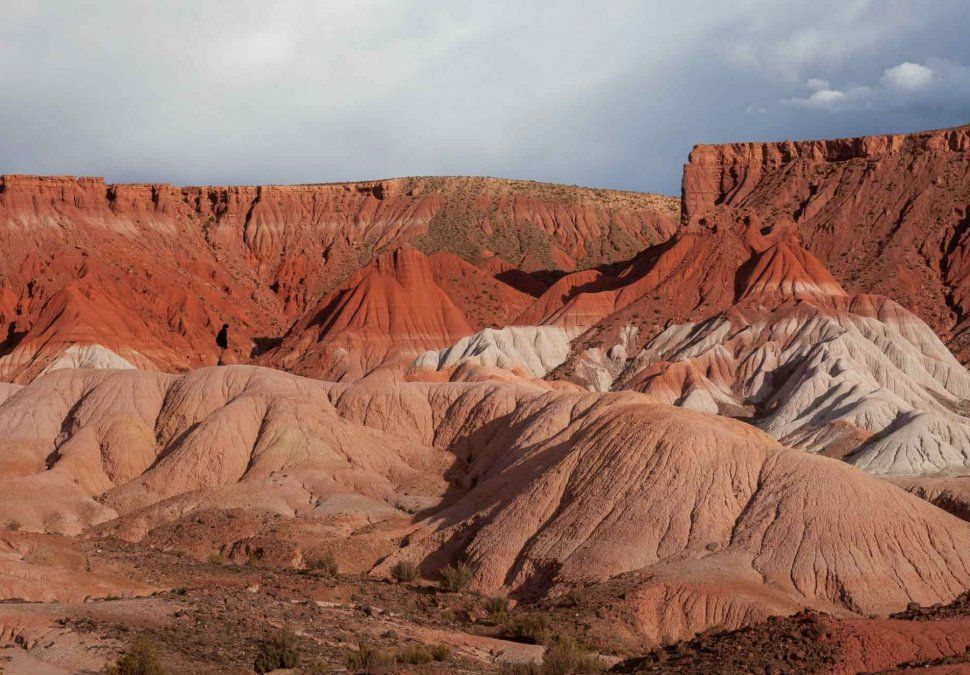 El Valle de la Luna de Cusi Cusi es un rincón alucinante rincón poco conocido de la Argentina y el secreto mejor guardado de la Puna jujeña. El Valle de la Luna de Cusi Cusi es un rincón alucinante rincón poco conocido de la Argentina y el secreto mejor guardado de la Puna jujeña.