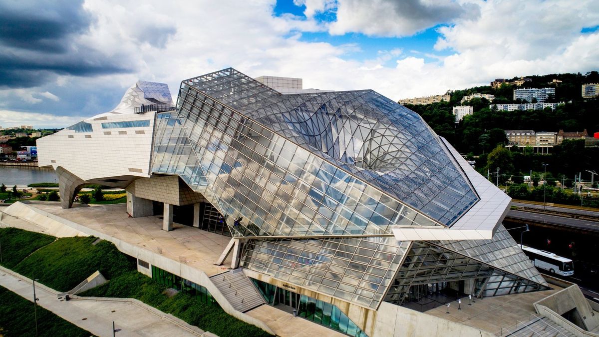 El impresionante Musée de Confluences debe su nombre a su ubicación: en ese punto confluyen los ríos Ródano u Saona.