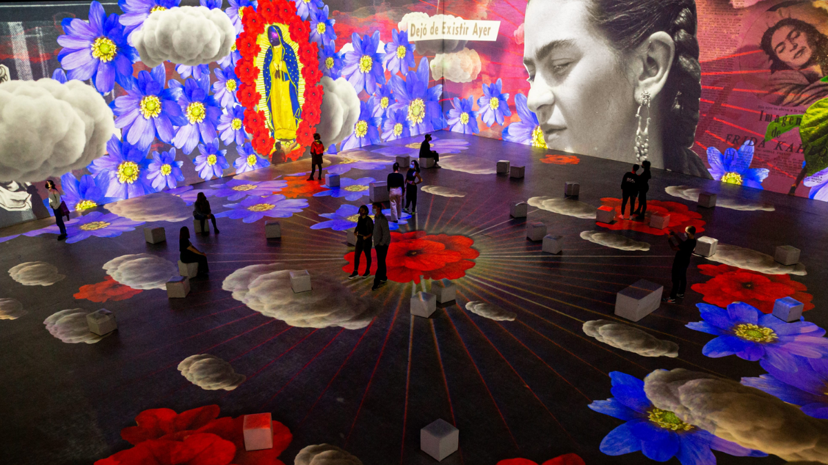 Explora el arte, el legado y la vida de Frida Kahlo en estos 5 sitios de CDMX.