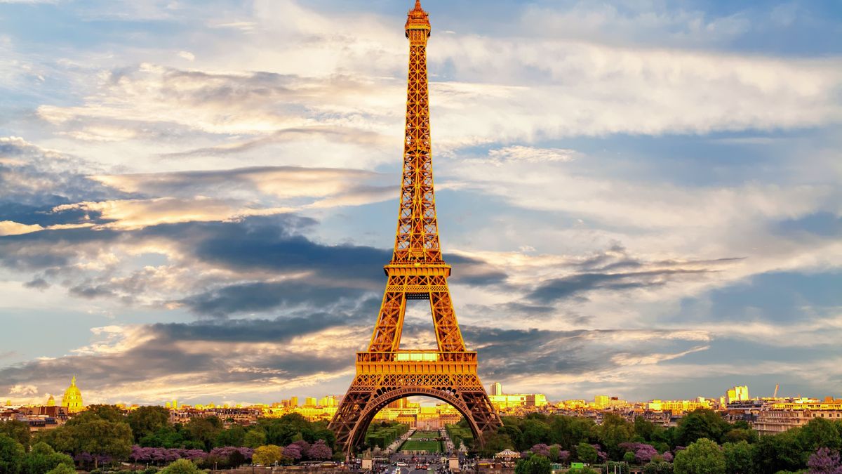 Francia combina gastronomía, ciudades históricas y viñedos en un recorrido por Europa.