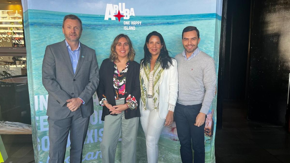 Oficina de Turismo de Aruba: Álvaro Caballero, director para Perú y Chile; Maria José Lizama Encargada de la Autoridad de Turismo; Jerusha Rasmijn, directora de Aruba Convention Bureau; Iván Calderón, Sales & Marketing Manager.