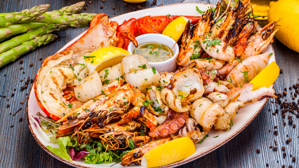 Los mariscos y pescados son la opción favorita para consumir durante los días que dura Semana Santa.&nbsp;