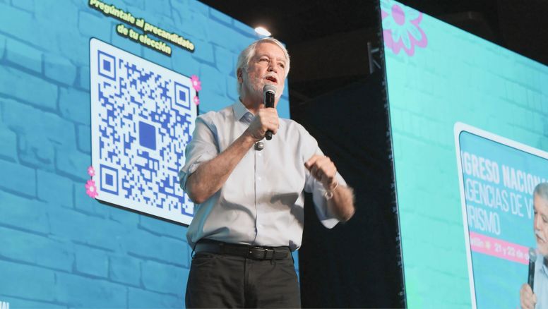 Enrique Peñalosa, precandidato presidencial, estuvo presente en el panel organizado en el marco del Congreso Nacional de Anato 2025.&nbsp;
