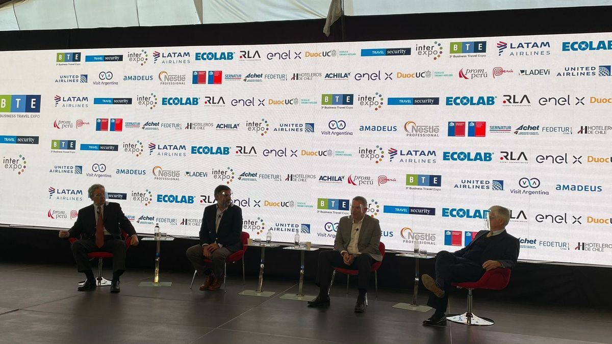 El primer panel del día habló sobre la reactivación del país. - Ladevi Medios y Soluciones El primer panel del día habló sobre la reactivación del país.