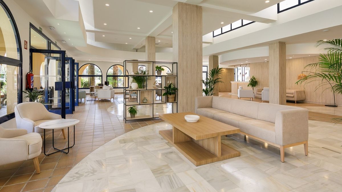 Hall principal del Sol Sancti Petri by Meliá