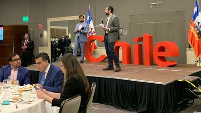 Gabriel Boric realiza gira por México con comitiva turística