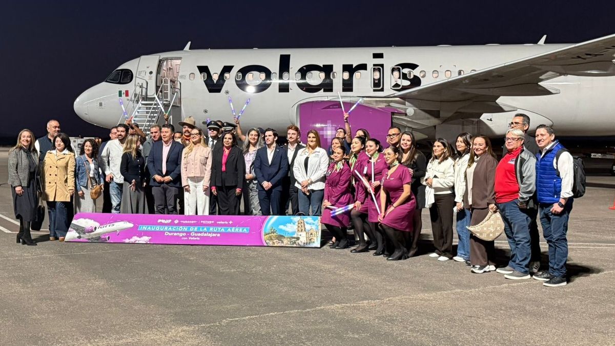 Volaris inauguró la nueva ruta aérea que conectará Guadalajara con Durango.