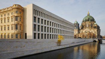 El Humboldt Forum de Berlín y su contrastante edificio.