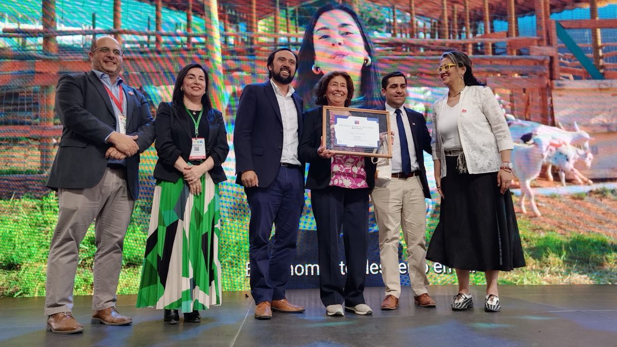 Gladys Ponce, ganadora del premio Mujer Empresaria Turística.