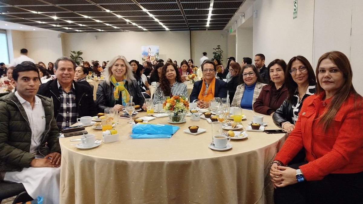 Operadores turísticos y agencias de viajes en el evento de Única Cuba.