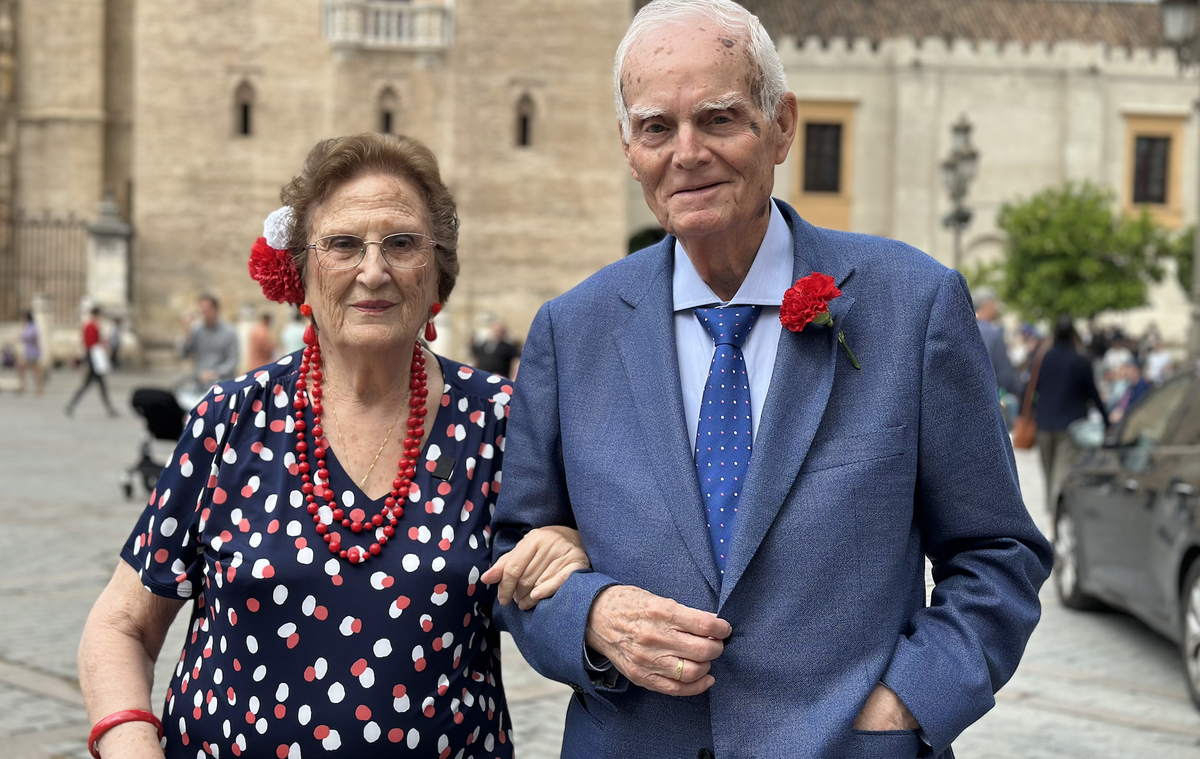 El matrimonio octogenario que, gracias a Civitatis, pudieron volver a Sevilla.