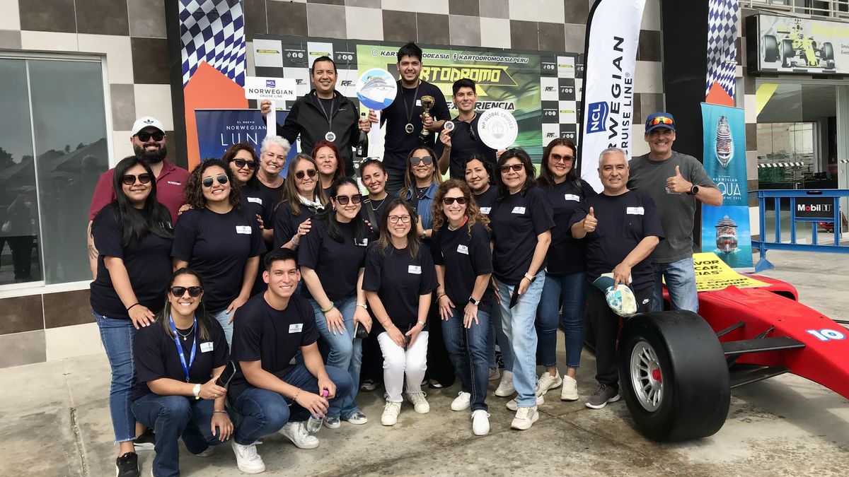 22 agencias de viajes participaron en el evento exclusivo organizado por MP Global Cruises y Norwegian Cruise Line, y disfrutaron de la experiencia de karting en el kartódromo RF Karting Asia. - Ladevi Medios y Soluciones 22 agencias de viajes participaron en el evento exclusivo organizado por MP Global Cruises y Norwegian Cruise Line, y disfrutaron de la experiencia de karting en el kartódromo RF Karting Asia.