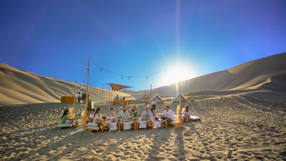 Las dunas de Ica, Perú, aportan un escenario de alto impacto.