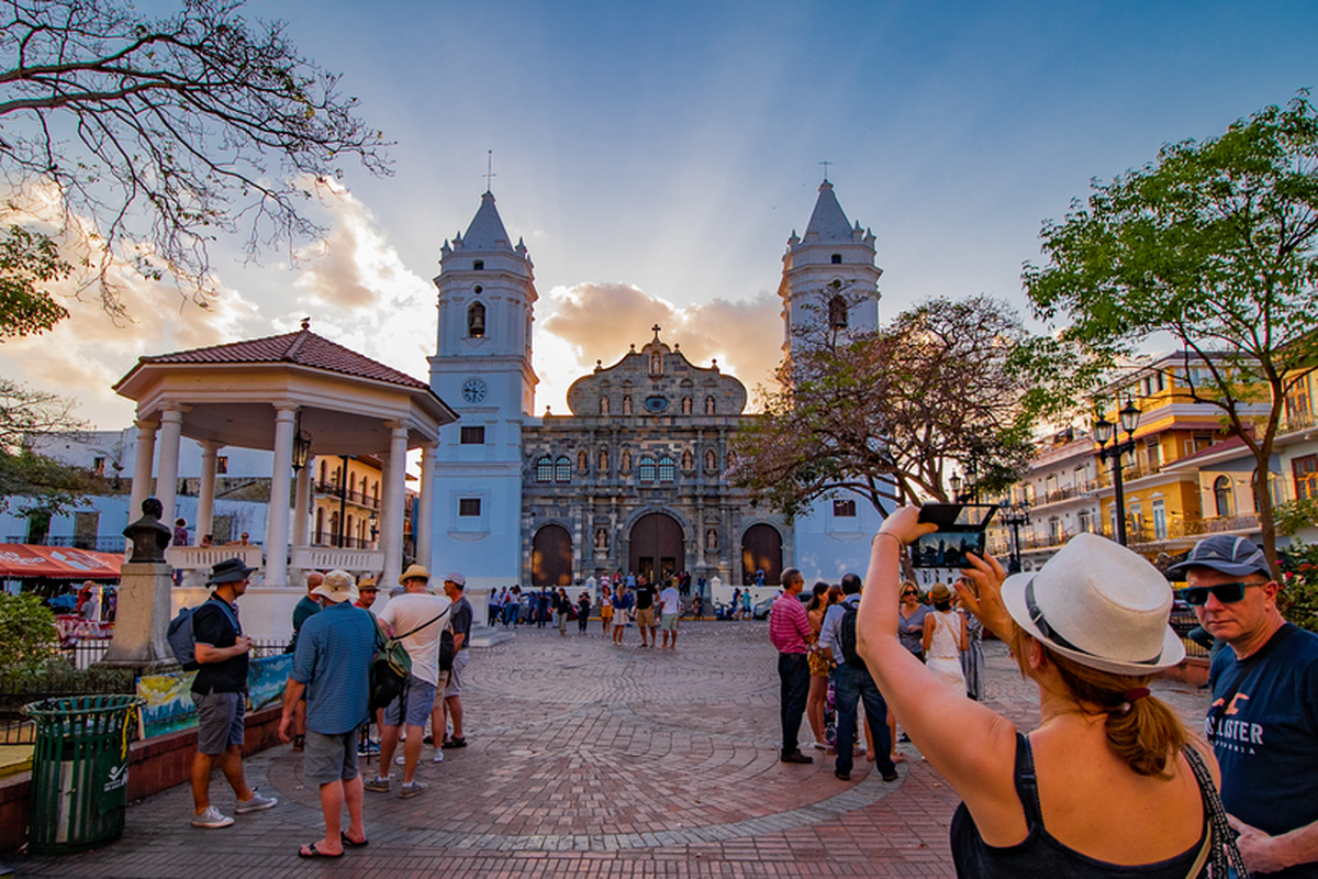 La plaza de la Catedral, en el casco antiguo de Ciudad de Panamá.
