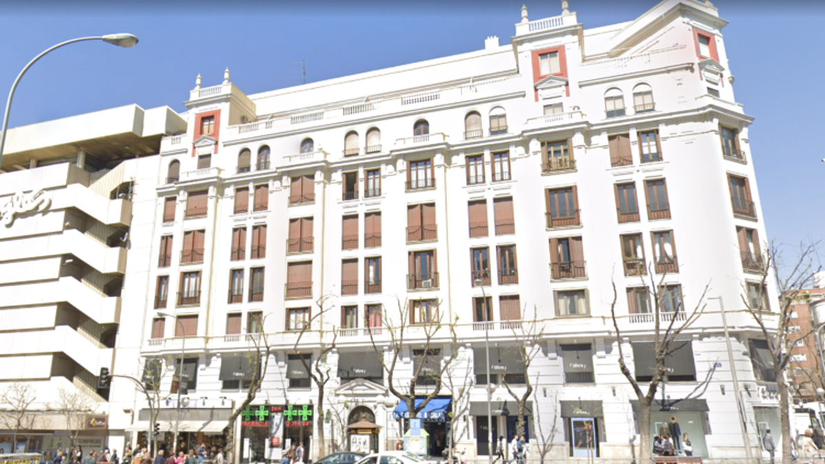 Parte lateral del edificio que acogería el nuevo hotel propiedad de El Corte Inglés
