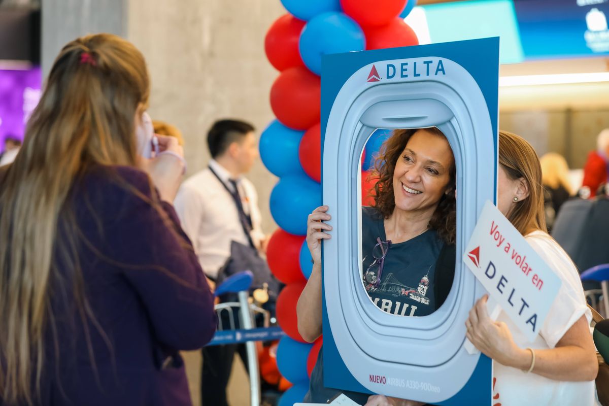 Lanzamiento del Airbus A330-900neo de Delta Air Lines en Ezeiza.