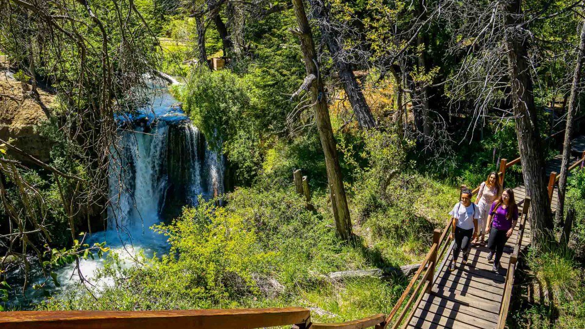 El clima de Chubut en verano es ideal para salir a descubrir sus increíbles paisajes. El clima de Chubut en verano es ideal para salir a descubrir sus increíbles paisajes.