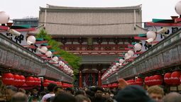 Cada vez son más los viajeros que eligen conocer Japón, motivo por el cual las autoridades del destino se encuentran implementando nuevas medidas para garantizar el turismo sostenible.